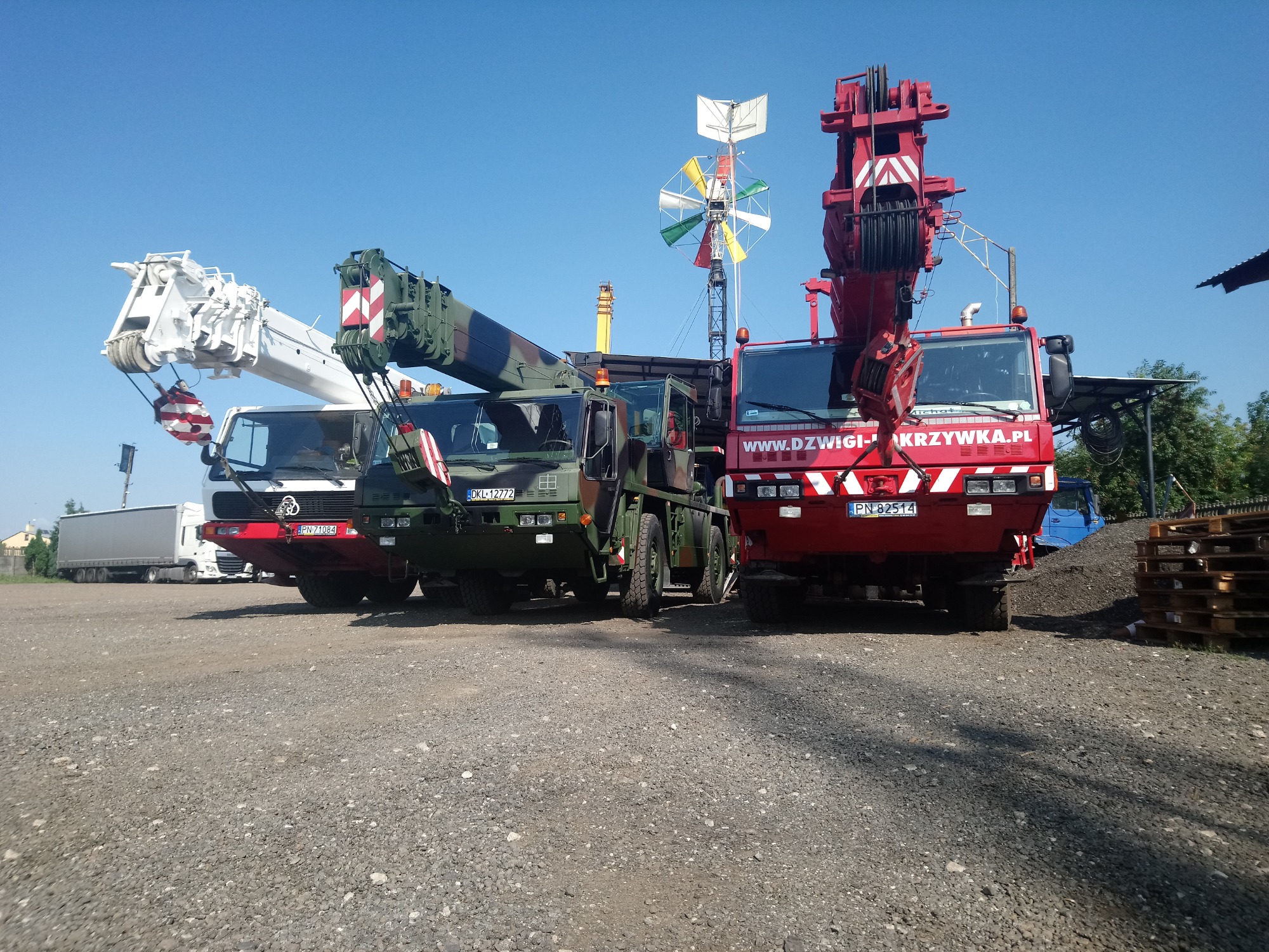 Dźwigi samojezdne do 80 ton