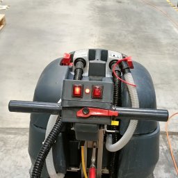 sprzątanie hal przemysłowych