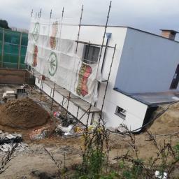 GRAC-BUD - Elewacja. Styropian tynk mozaikowy, baranek