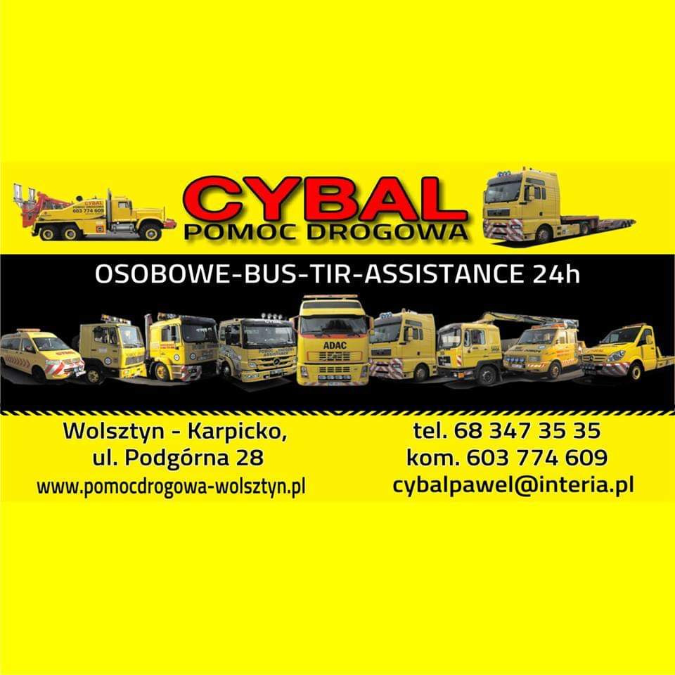 Żółto-czarna reklama firmy pomocy drogowej CYBAL z Wolsztyna, prezentująca różne pojazdy: lawety, busy i ciężarówki, z adresem i numerami telefonów.