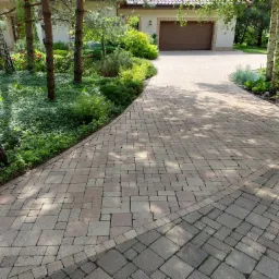 Mycie kostki brukowej