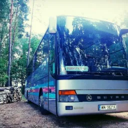 Autokary do wynajęcia w Warszawie