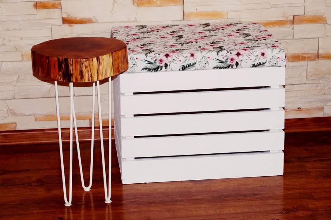 Zdjęcie od klienta Skrzynia o wymiarach 50 x 40 x 45 cm. Obicie welur tapicerski.