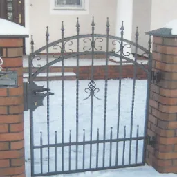 Furtka i ogrodzenie kute