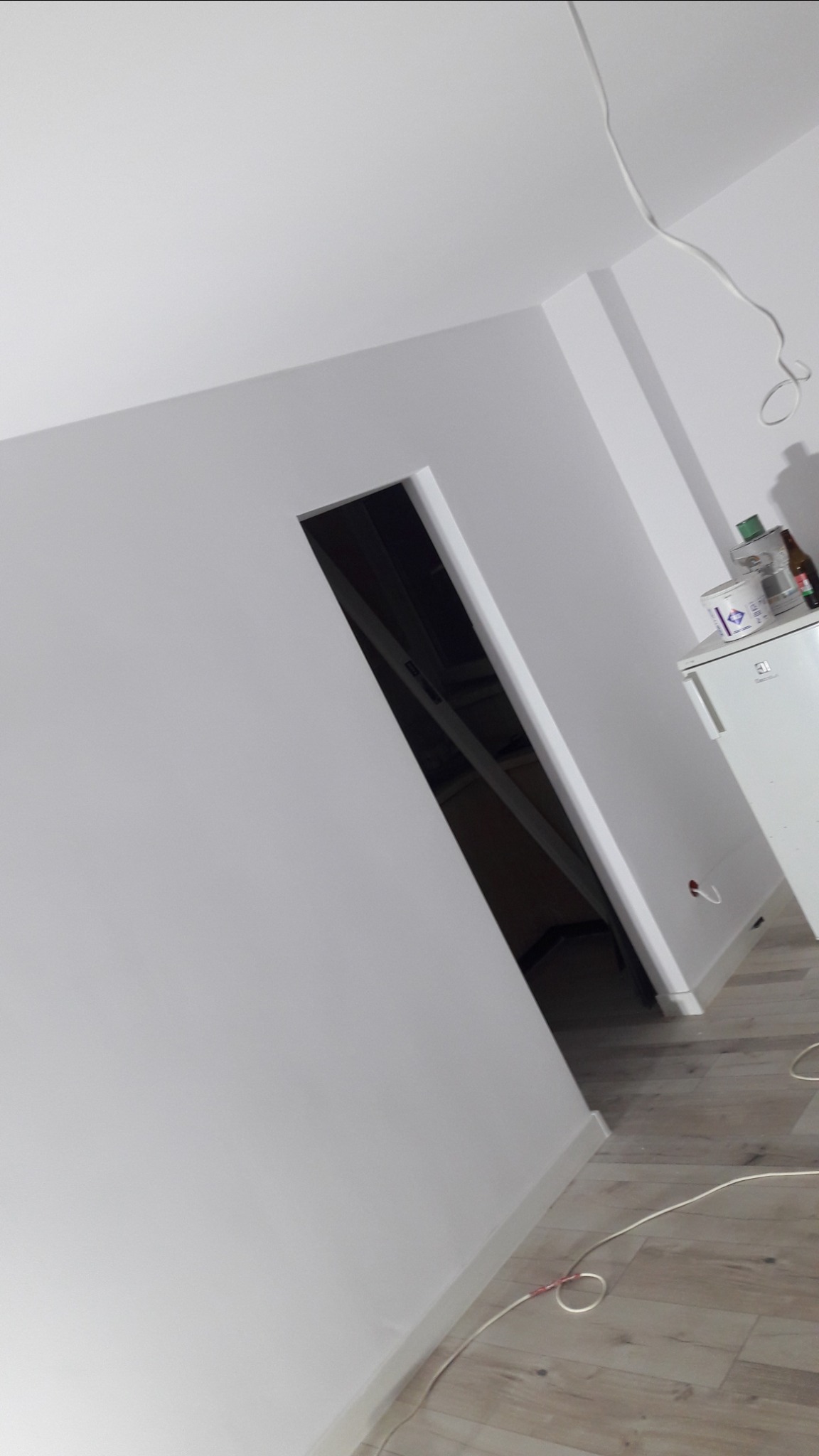 Ścianki działowe panele listwy malowanie