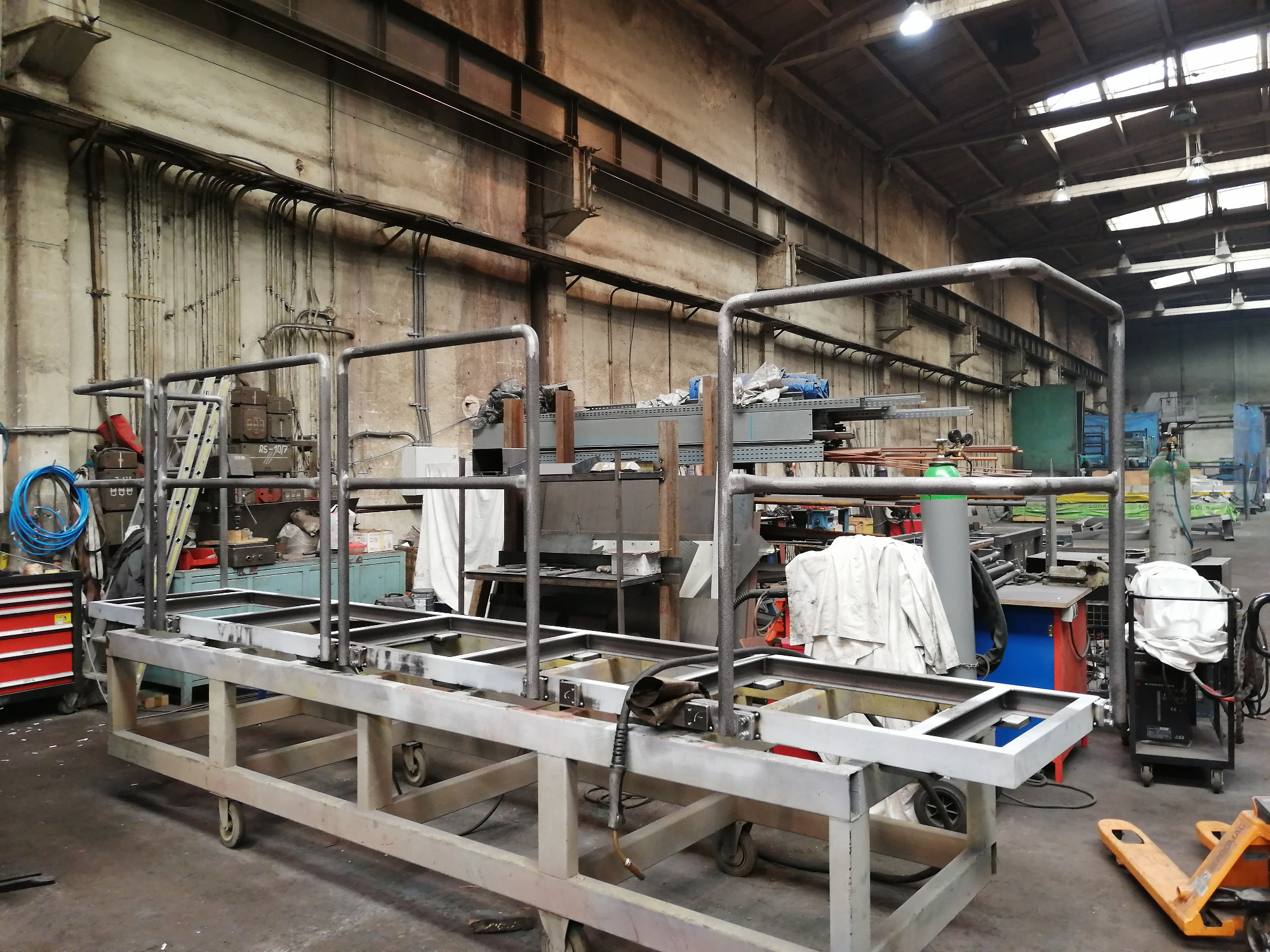 Podest wraz z balustradami