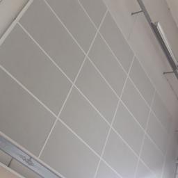 Montaż sufitu typu amstrong 