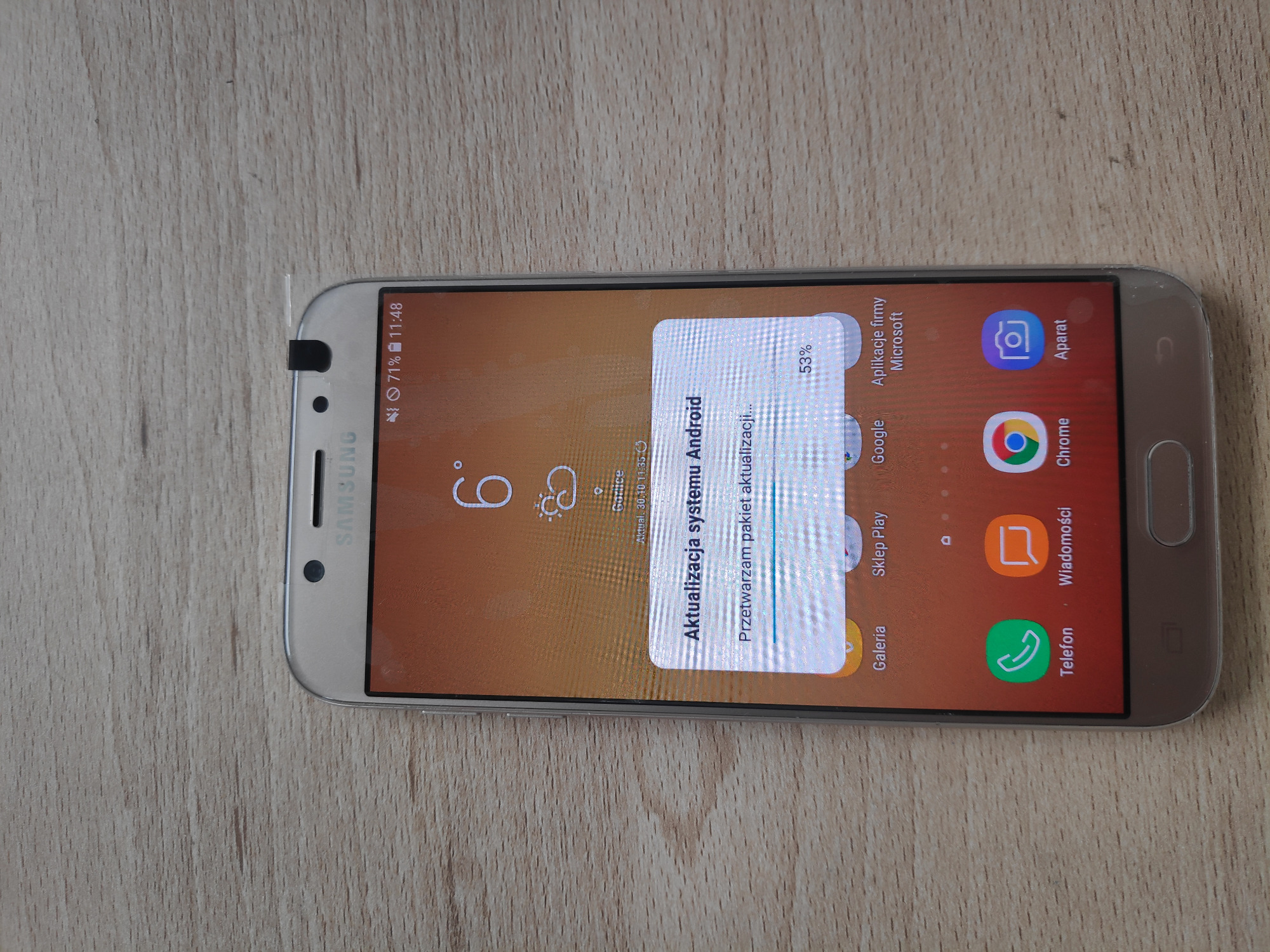 Po wymianie wyświetlacza w Samsung J5