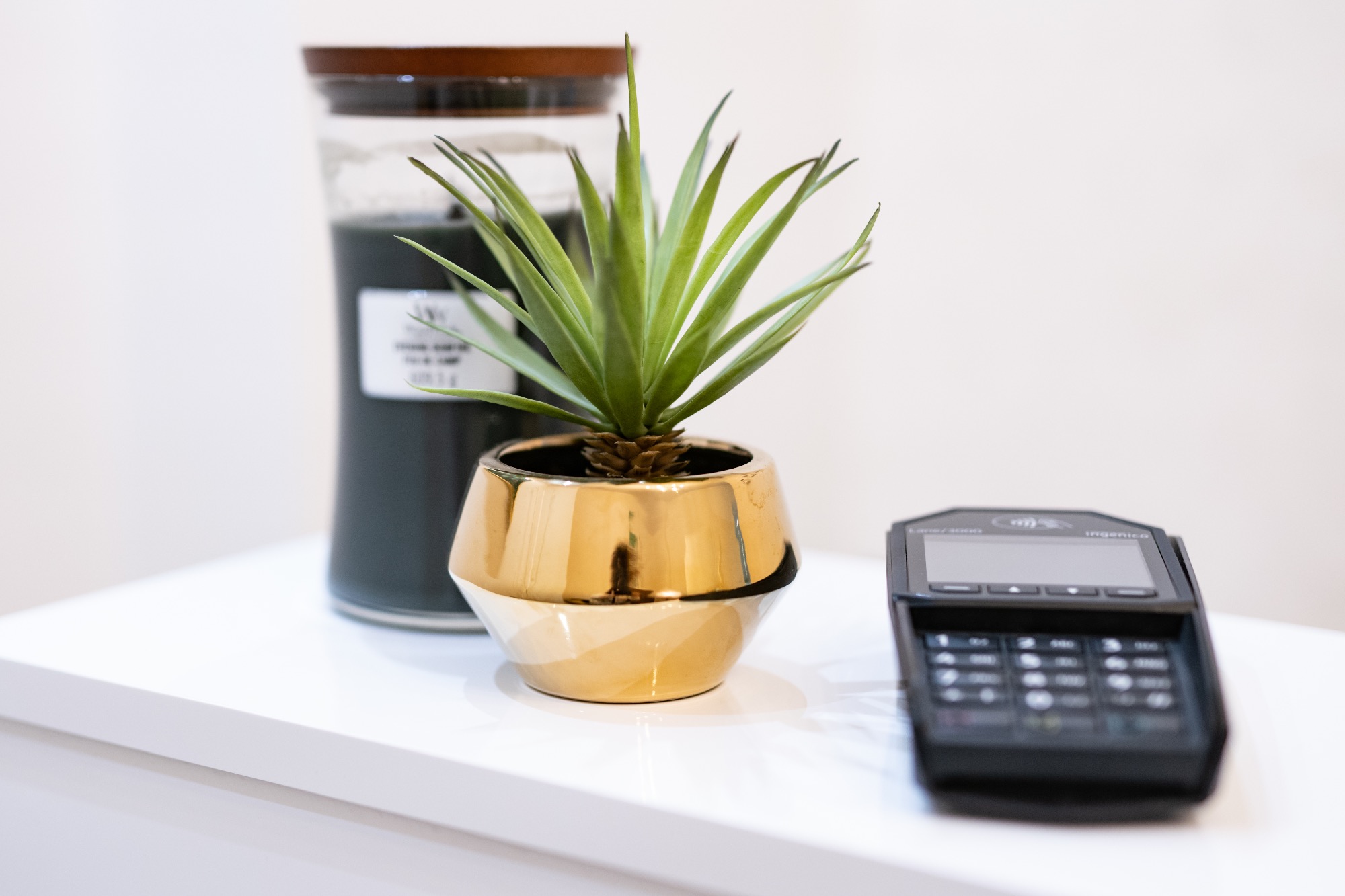 W Avenue Estetic zapłacisz kartą płatniczą.