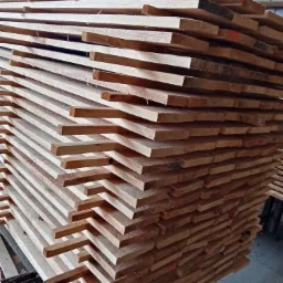 Deski swierkowe 1gatunek ostrokrawezne 18% ilości calotirowe cena 650zl z dostawą na terenie Polski