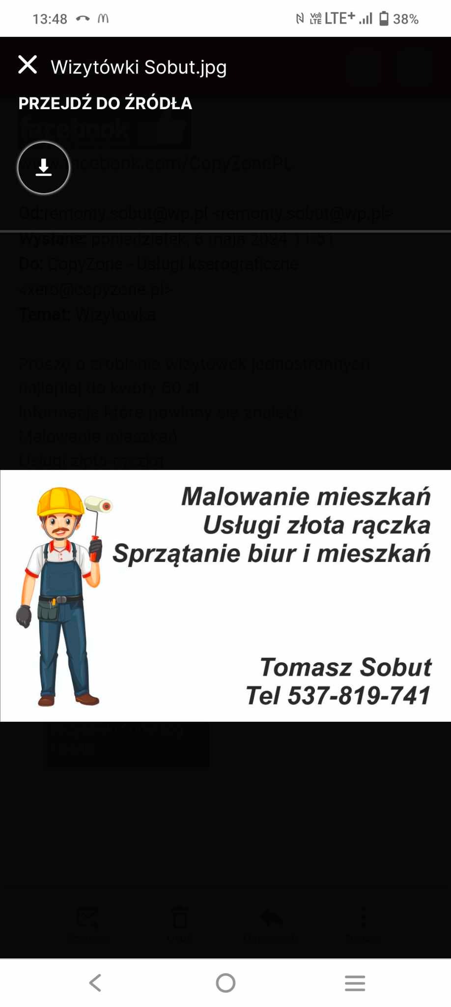 Wizytówka z ilustracją uśmiechniętego malarza w kombinezonie i kasku, trzymającego wałek do malowania, obok tekstu informującego o usługach malowania mieszkań, usługach złotej rączki...