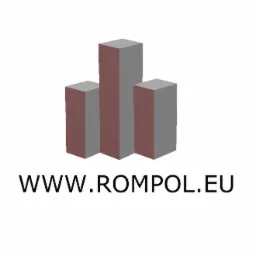 Graficzna prezentacja logo firmy Rompol z adresem www.rompo.eu, przedstawiająca trzy prostopadłościany w odcieniach szarości i brązu.