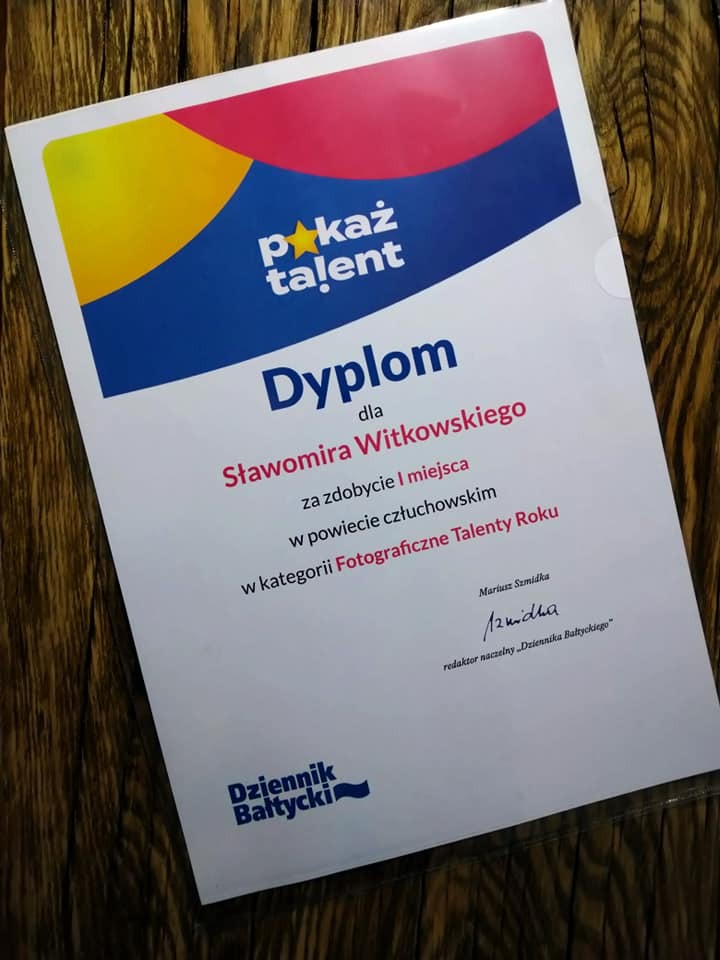 Dyplom za I miejsce reprezentowania powiatu człuchowskiego w fotografii.
