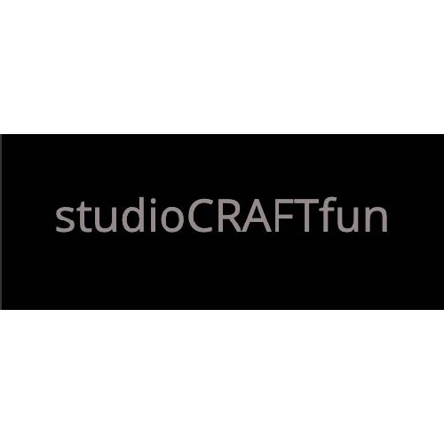 Logo 'studioCRAFTfun' na czarnym tle.