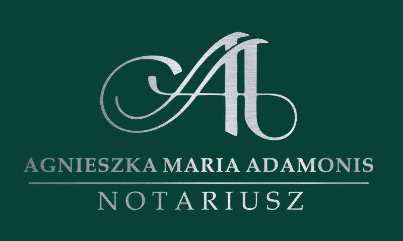 Eleganckie logo kancelarii z inicjałem 'A' w srebrnej kolorystyce na ciemnozielonym tle, pod nim imię i nazwisko oraz zawód.