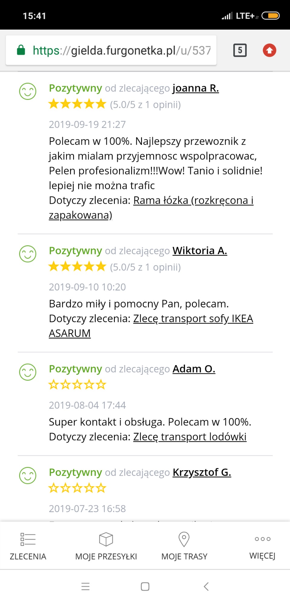 Zrzut ekranu z serwisu giełdy transportowej Furgonetka.pl, prezentujący pozytywne opinie klientów o wykonanych zleceniach transportowych, w tym transport ramy łóżka IKEA, sofy i lodówki.