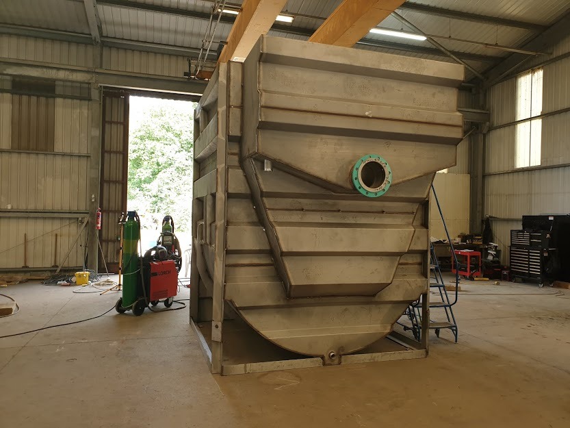 Zbiornik wykonany ze stali kwasoodpornej, Spawany metodą Tig i Mig