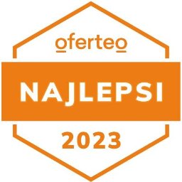 AgdDomSerwis Piotr Sowiński - Pomarańczowa odznaka Oferteo „Najlepsi 2023” w kształcie heksagonu, z napisem „oferteo” u góry i „2023” na dole, a pośrodku „NAJLEPSI”.