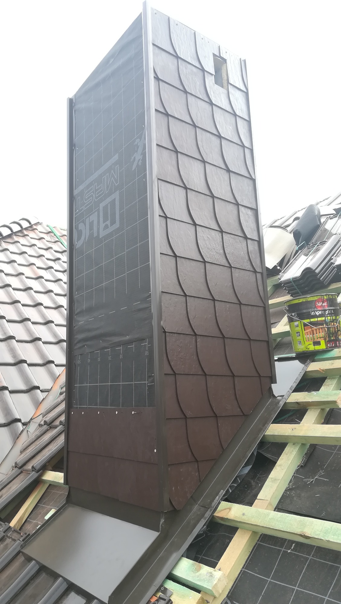 obróbka komina struktonit