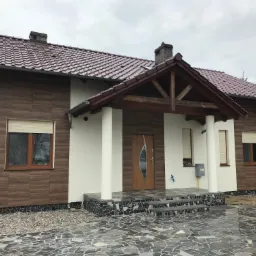 struktura 1,5 baranek kolor 0011 płytka 18x59,9 zapraszam do kontaktu w celu wykonania usług elewacyjnych.