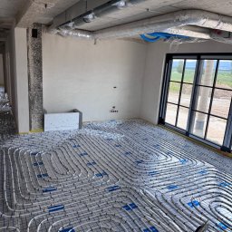 Rekuperacjadomu.pl - Ogrzewanie podłogowe , klimatyzacja kanałowa połączona z rekuperacją w nawiewniki szczlinowe- willa 450m2
