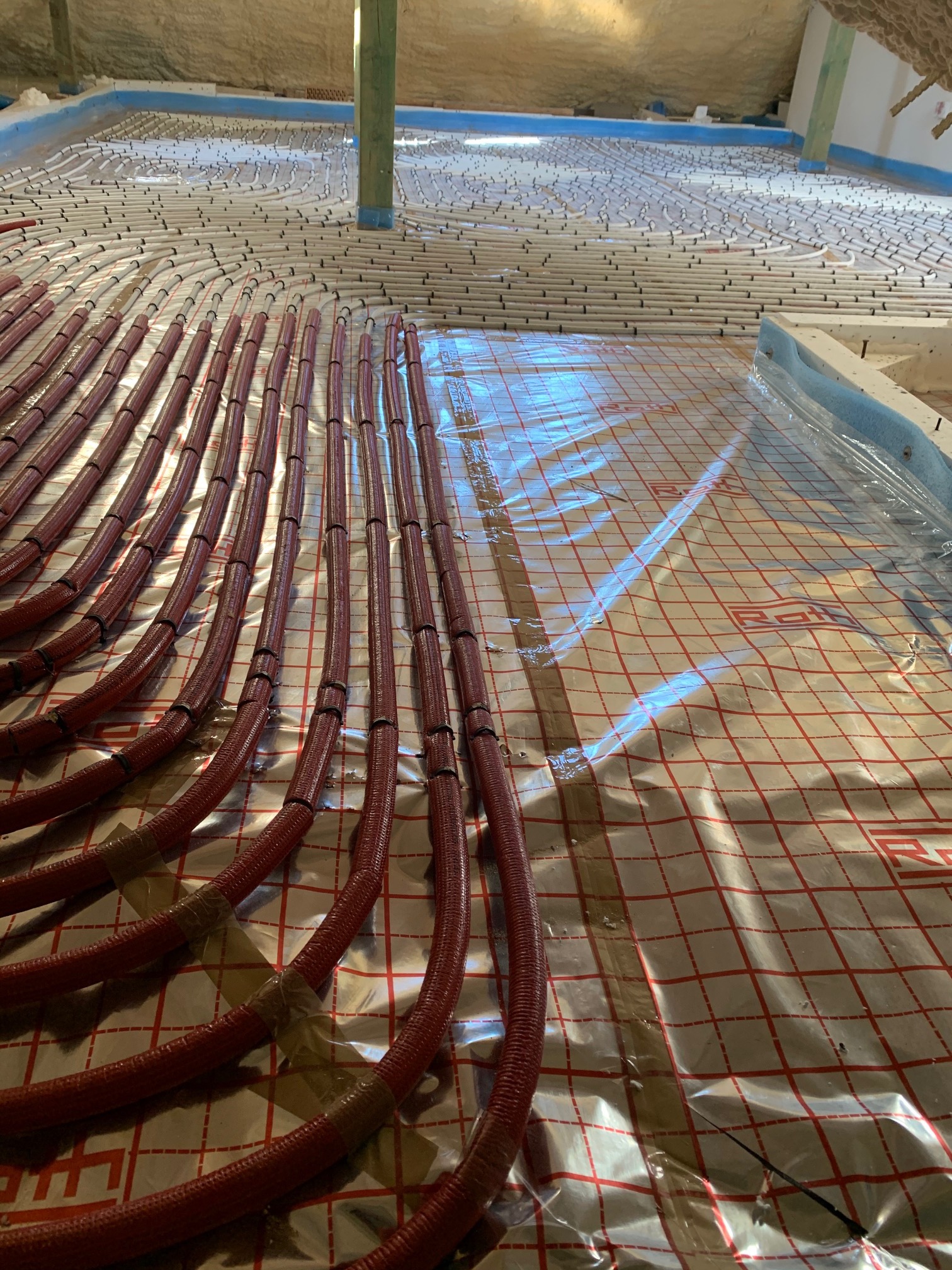 Ogrzewanie podłogowe z zabezpieczeniem powierzchni nieogrzewanej w zabudowie KG