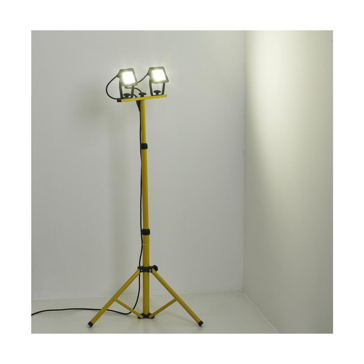 leflektory oświtleniowe led