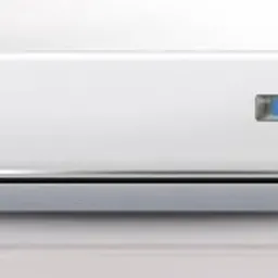 Biała jednostka wewnętrzna klimatyzatora Midea z wyświetlaczem cyfrowym, widok z przodu na jasnym tle.