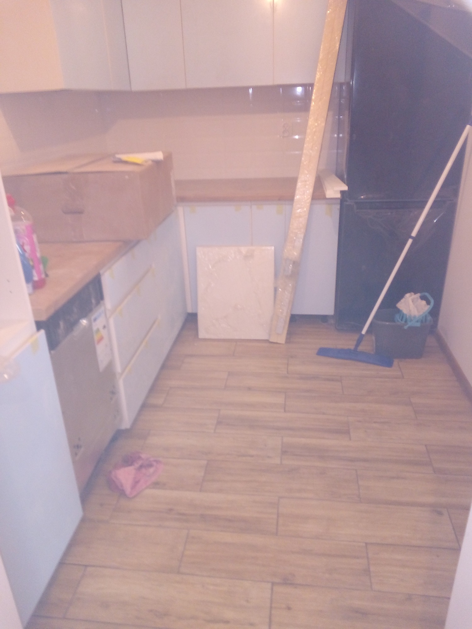 Pod końec remontu i zamontowaniu szafek i podłączenie hydrałliki drobnej