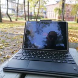 Dzisiaj pracujemy zdalnie w plenerze