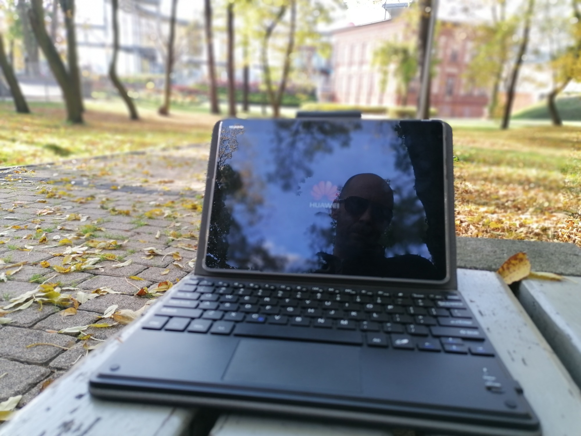 Dzisiaj pracujemy zdalnie w plenerze