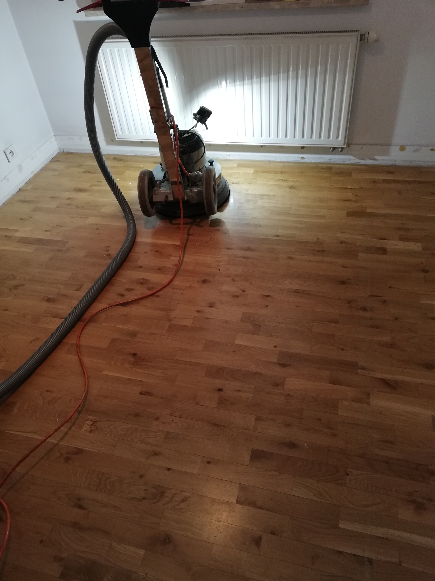 Bezpyłowe cyklinowanie