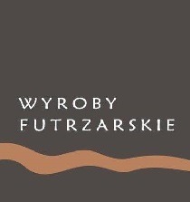 Tekst w kolorze białym 'WYROBY FUTRZARSKIE' na ciemnobrązowym tle, z abstrakcyjnym motywem w kolorze jasnobrązowym u dołu.