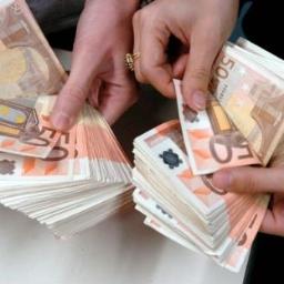Witam Indywidualna Oferuję pożyczkę w wysokości od 2 000 do 8 000 000 euro dla każdego, kto jest w stanie spłacić odsetki według niskiej stopy 3%