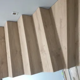 Schody w panelu quick step