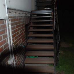 Konstrukcja schodów plus balustrada poler fi 40
