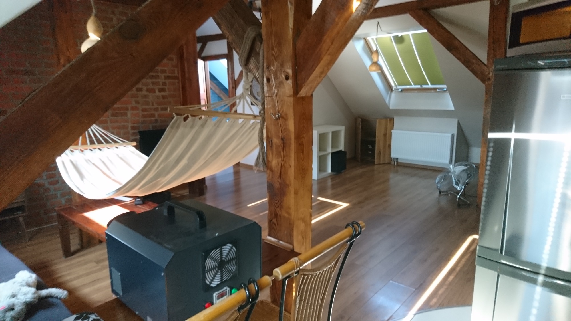 Ozonowanie w celu odświeżenia mieszkania oraz pozbycia się wszelkich wirusów, bakterii i drobnoustrojów.