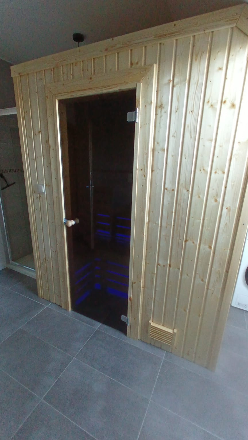 Wewnętrzna sauna fińska