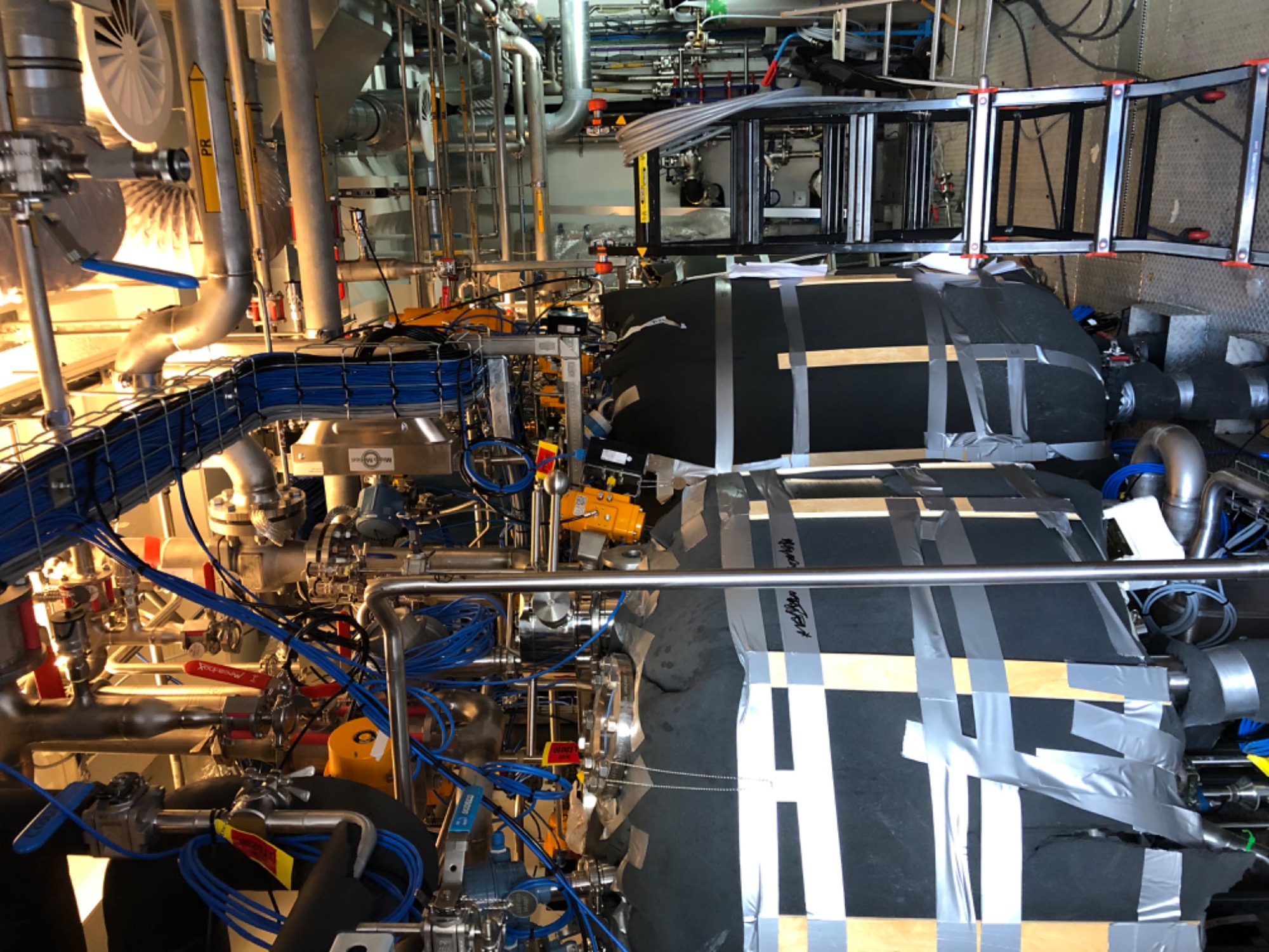 Laboratorium przemysłowe do produkcji farmaceutyków.