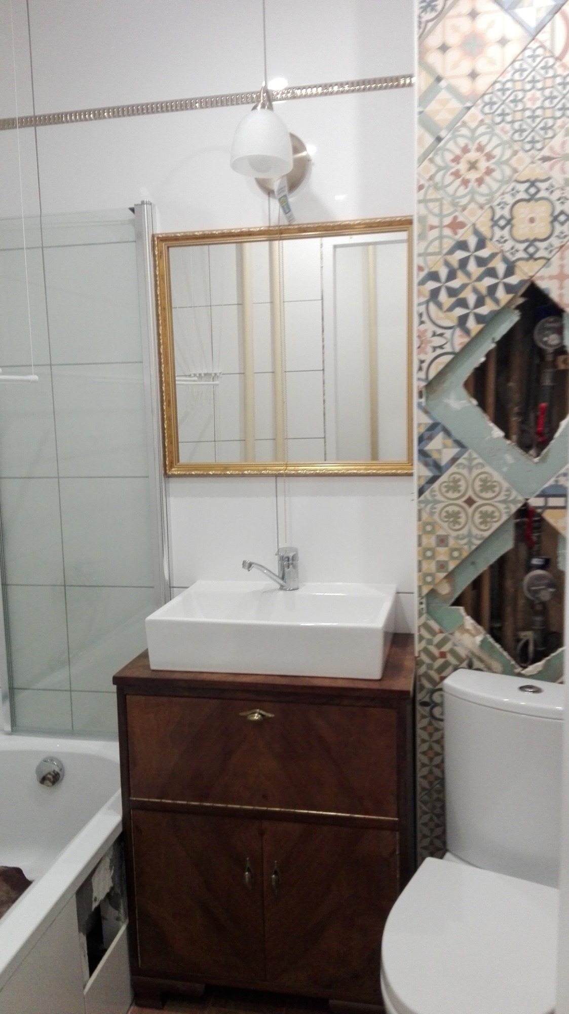 Kolejna mała łazienka