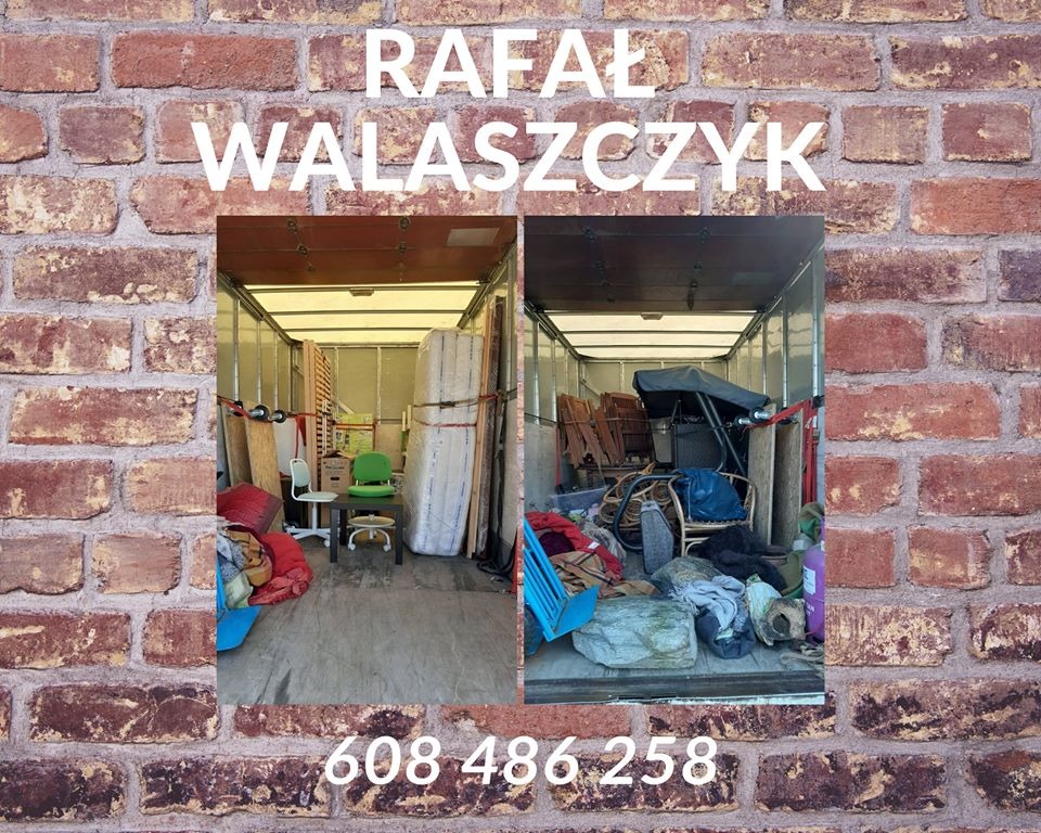 Wnętrze przestrzeni ładunkowej busa podzielone na dwie części: po lewej stronie materac zabezpieczony pasami, biurko z krzesłami, po prawej stronie meble ogrodowe, koce i inne przedmioty, całość...