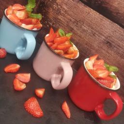 Letnie tiramisu z truskawkami