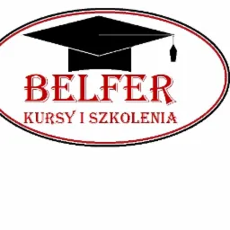 Logo firmy szkoleniowej 'BELFER' z motywem czarnego biretu i czerwonym napisem 'KURSY I SZKOLENIA' w owalnej ramce.