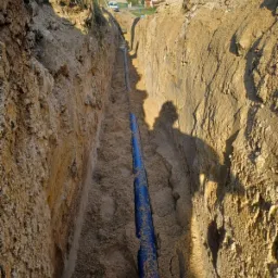 Sieci i przyłącza wodociągowe.