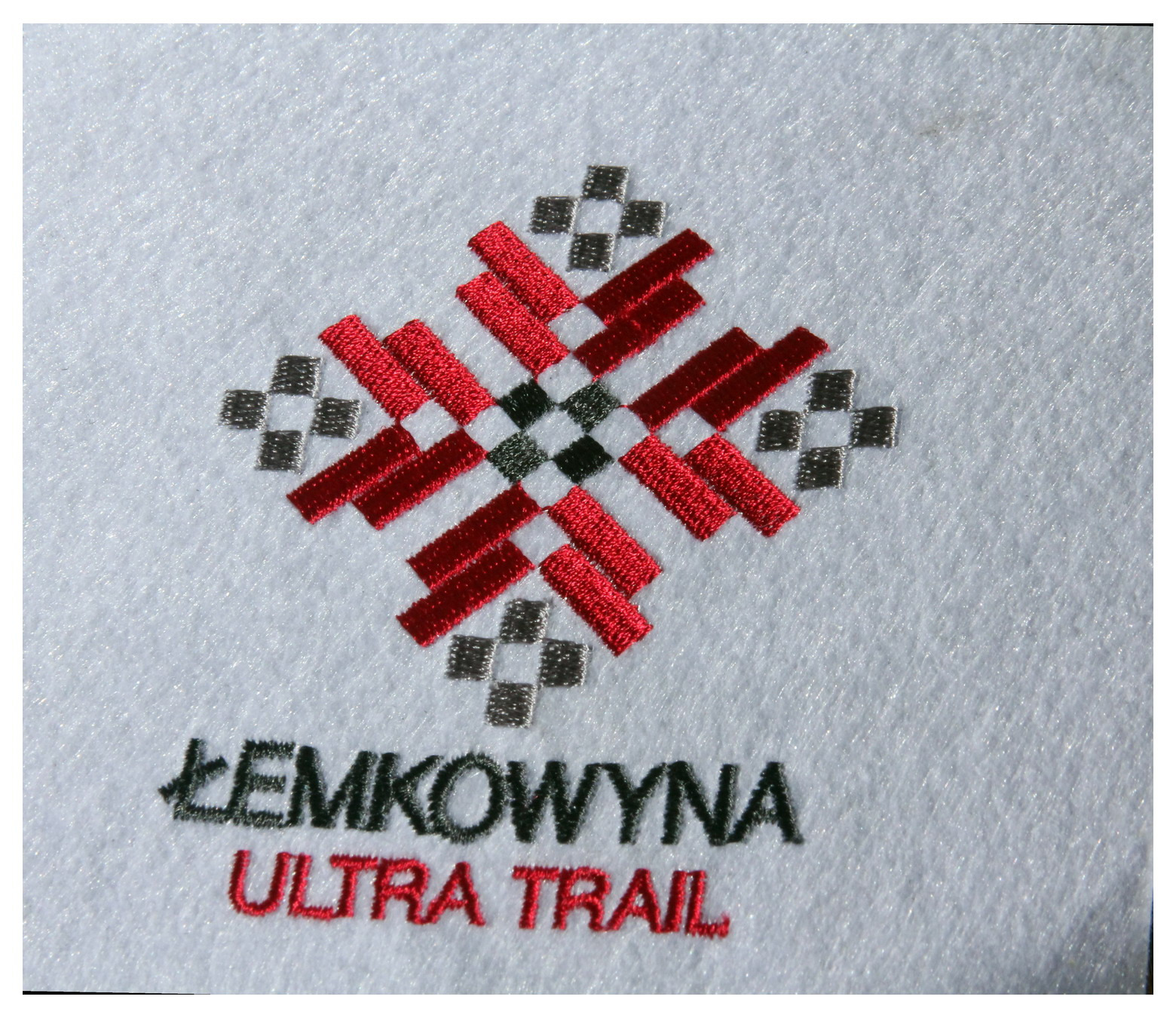 Przykładowy haft logo czapka