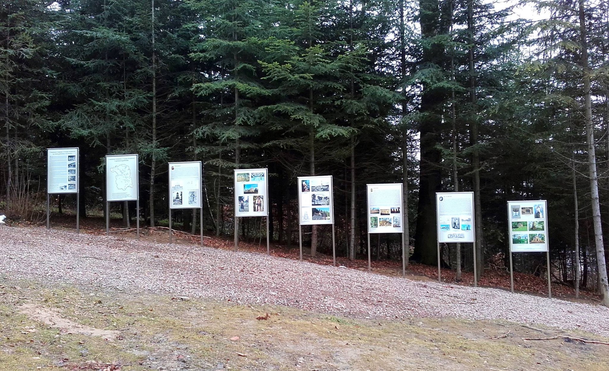 Realizacja wystawy plenerowej