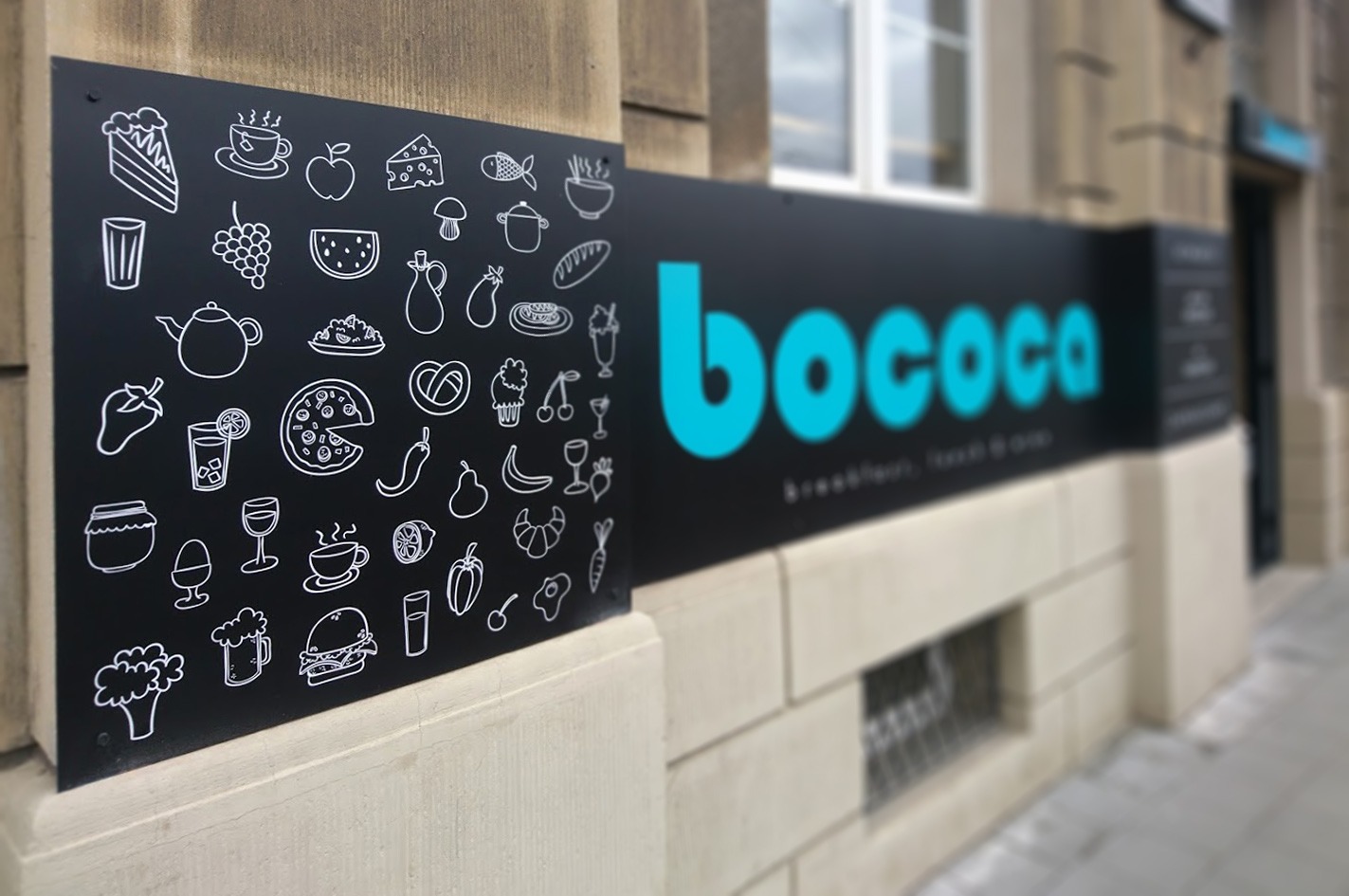 Reklama zewnętrzna szyld typu di-bond