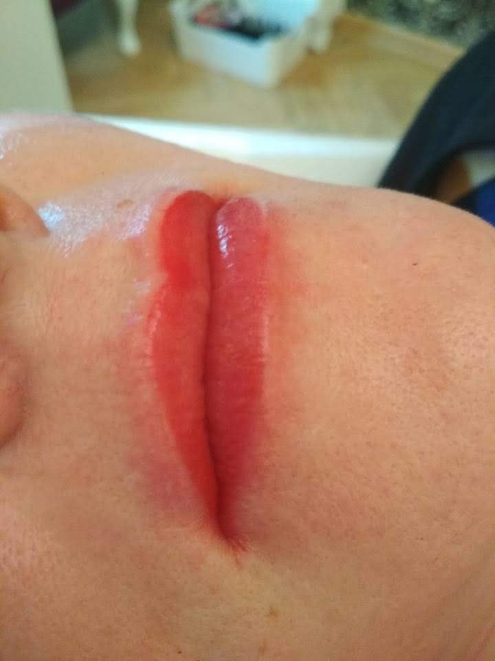 Makijaż permanentny ust