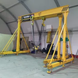 Suwnica bramowa Lift Systems z wciągnikami ABLE