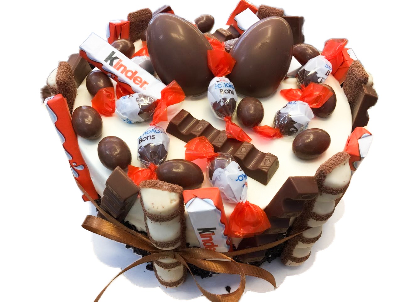 Tort kinder niespodzianka